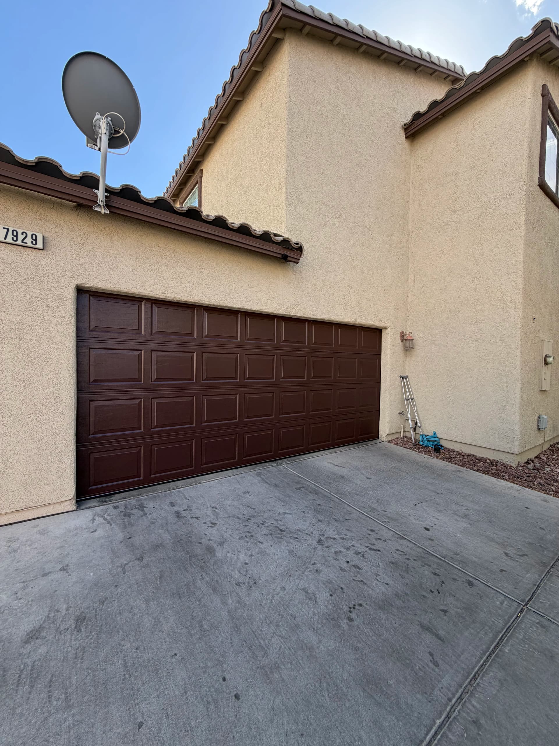 Gallery photos for New Garage Door Installation in North Las Vegas: Image #1