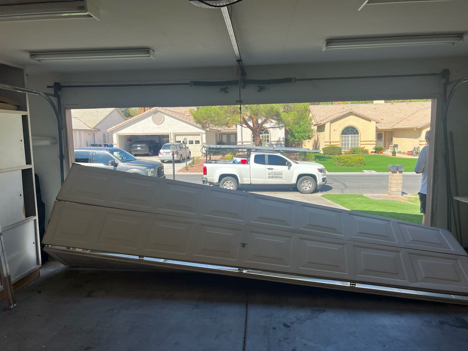 Resolve Your Garage Door Issues Before They Escalate image