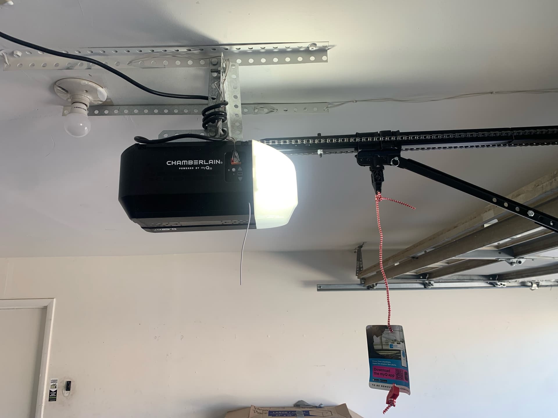 Garage Door Opener Installation in Summerlin image